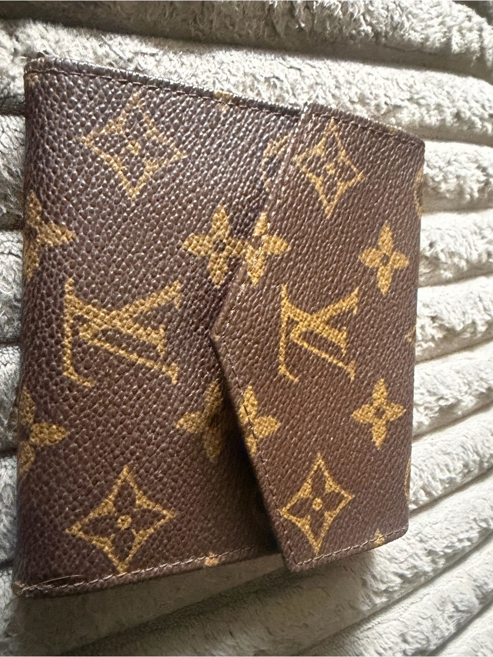 Louis Vuitton Monogram Canvas Wallet - Picture 2 of 9